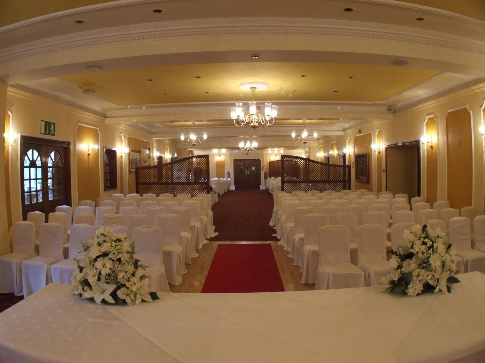 Ty Newydd Country Hotel Hirwaun Exterior foto